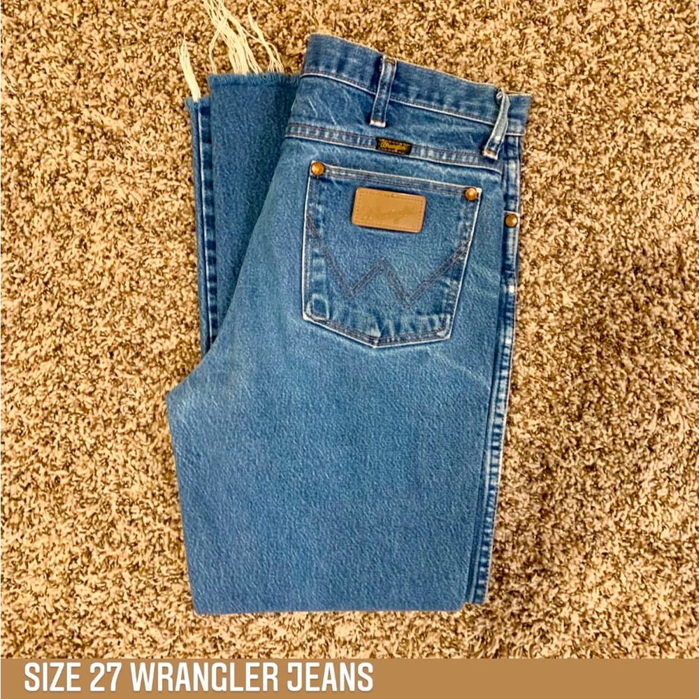 Wrangler Raw Hem Jeans